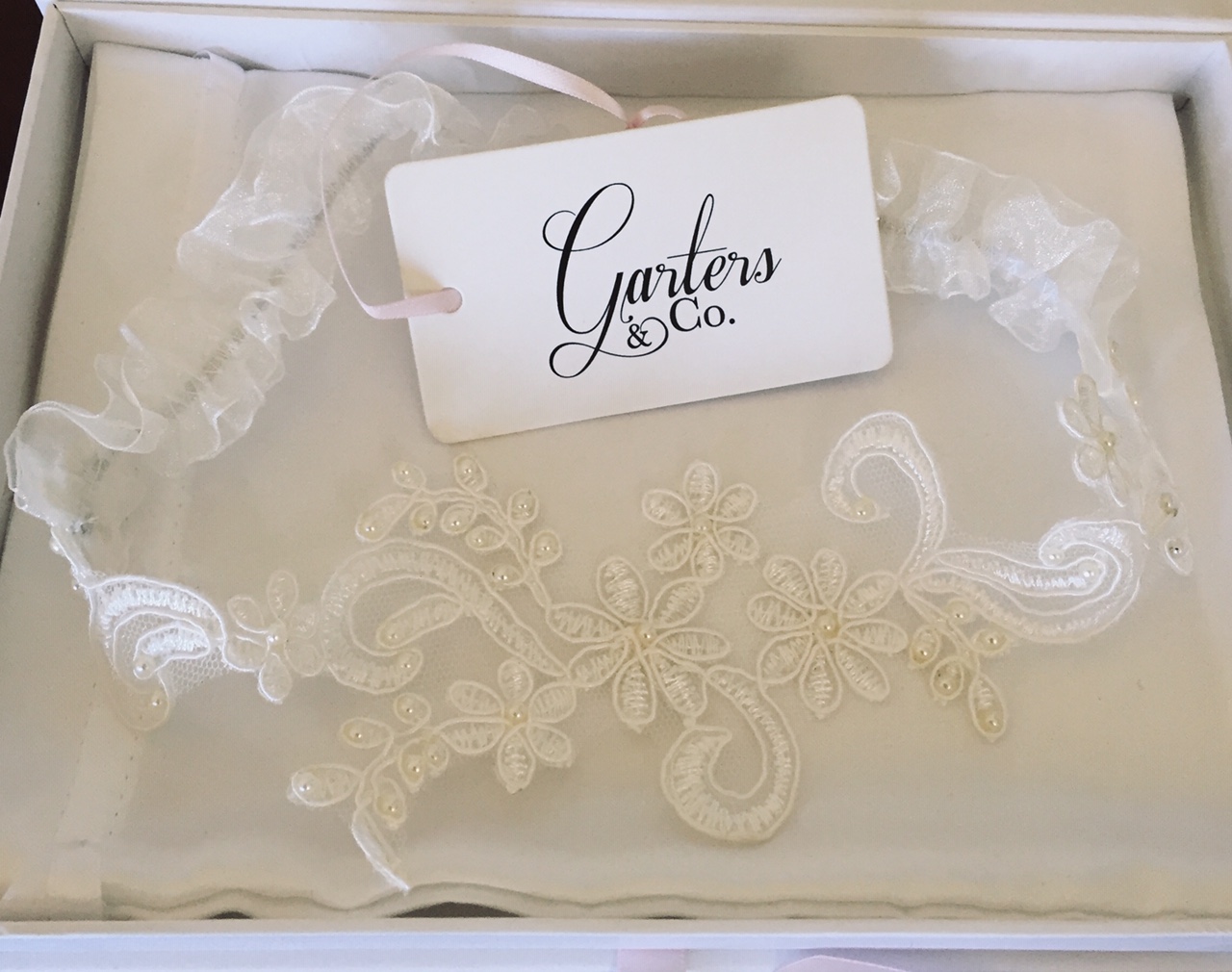 Alexandra Lace Garter Off-white Lace Garter